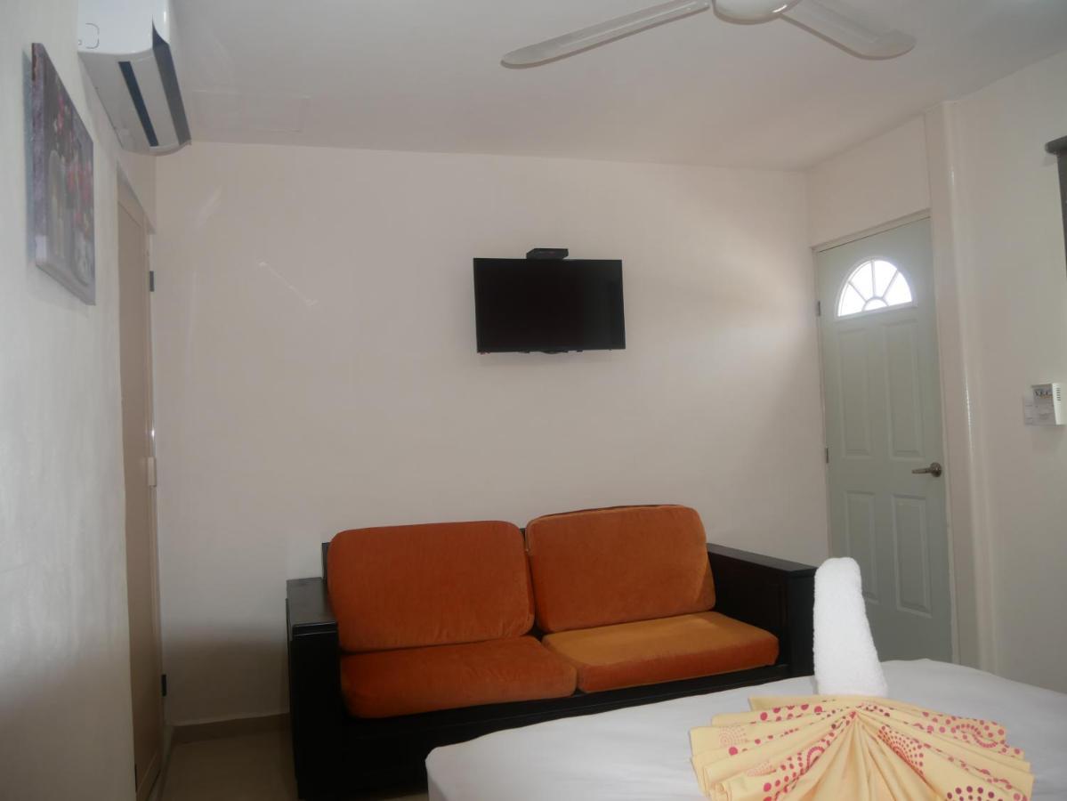Hotel Real San Juan Suites Мерида Экстерьер фото