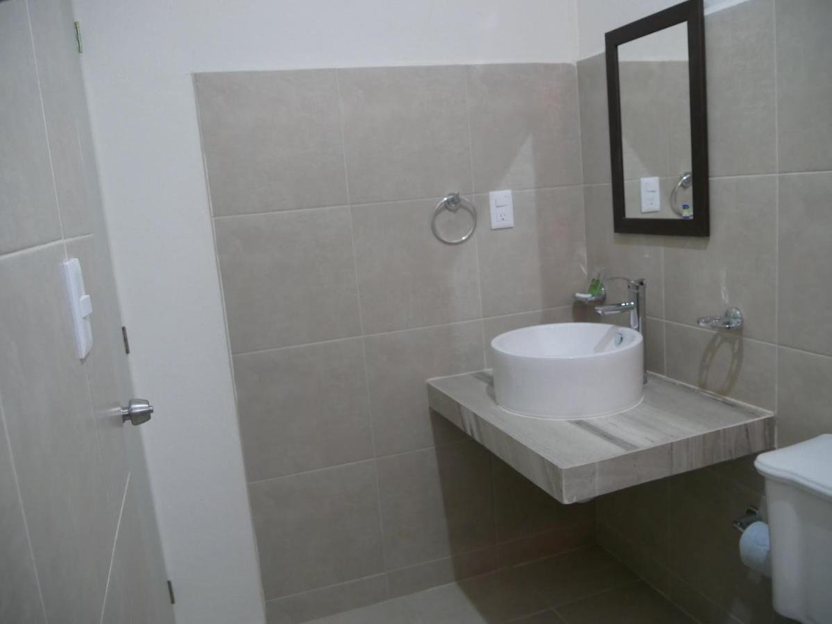 Hotel Real San Juan Suites Мерида Экстерьер фото